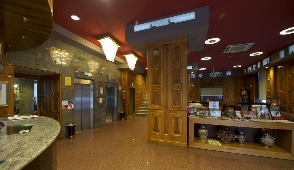 Hotel Francisco II Ourense Exteriör bild